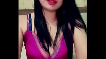 Tante Indonesia Payudara Besar Menggoda Di Live Streaming