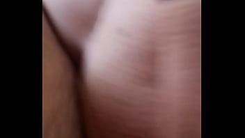 Istri Nakal Menyantap Kontol