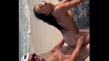 Berhubungan Intim Di Pantai Dilihat Banyak Orang Dan Jadi Viral Di Brasil