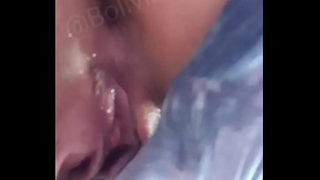 Basahin Celana Saat Berjalan Ke Rumah Thiago Untuk Ditiduri