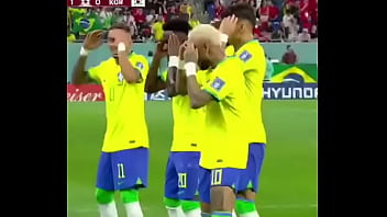 Neymar E A Gangue Comem O Cu Da Coreia Em Transmissão Ao Vivo!