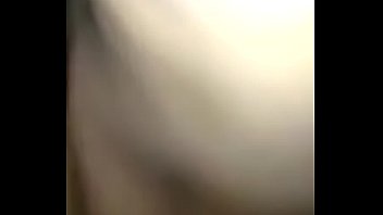 Gairah Malam Pertama Desi Yang Menggoda