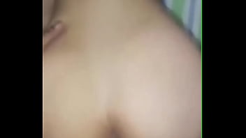 Gadis Tetangga Minta Benerin Kunci Kamar Yang Rusak, Malah Minta Dimasukin Kontolku Yang Lebih Besar