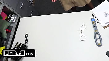 Brianna Bourmon, Milf Sempurna, Membungkuk Dan Menelan Kontol Gede Di Ruang Belakang