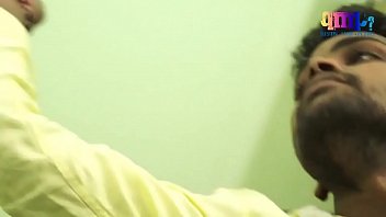 Gairah Tersembunyi Ibu Rumah Tangga India Dengan Tukang Kode