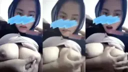 Gadis Berhijab Cantik Meremas Payudara Besarnya Yang Menggoda
