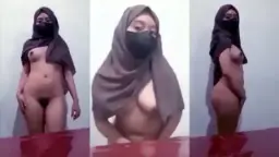 Gadis Manis Telanjang Bulat Di Hadapan Lensa