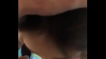 Gadis Tionghoa Seksi Memberikan Blowjob Manis Yang Menggairahkan