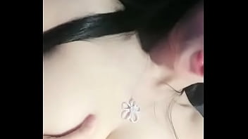 Gadis Tiongkok Montok Dan Seksi Sedang Menunggangi Kontol Besar