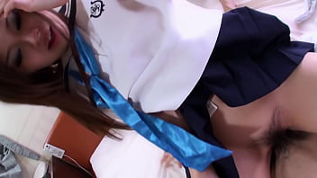 Makoto Si Gadis Jepang Menerima Semburan Panas Di Liang Telanjangnya