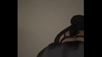 Gadis Muslimah Berjilbab Memukul Pantat Arabnya Yang Montok Dan Mengerang Sambil Menggoyangkan Bokong Kotornya Sendirian