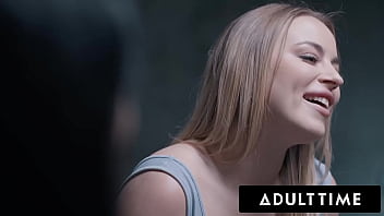 Anna Claire Clouds, Si Pawg Ketagihan Seks, Menggoda Polisi Saat Interogasi Hingga Berujung Ngesek Kasar Dan Beringas!