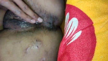 उसकी तंग चूत मेरे मोटे लंड से छलनी हो गई