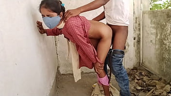 Gadis Sekolah Desi India Ngentot Dengan Pacarnya Di Desa