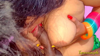 Adik Tiriku Yang Seksi Menggoda Dengan Gerakan Panas Dan Erotis