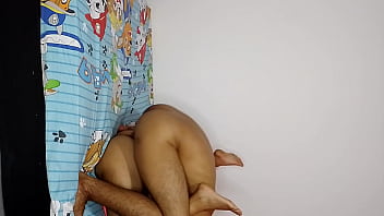 Menggila Kasar Dengan Istri Jalang Di Kamar Saudara Tiriku Saat Dia Masuk