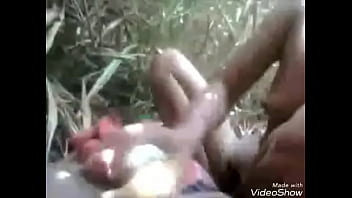 Gadis Desa Nikmatin Malam Panas Di Hutan Dengan Pasangan Liar