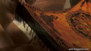 Pijat Sensual Ala Milf India Yang Menggoda