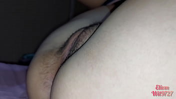 Istriku Yang Seksi Dalam Baju Ketat Lycra Memperlihatkan Kemaluannya Padaku