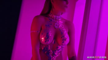 Ratu Kissa / Brazzers Trailer Panas Penuh Adegan Seru Dari Zzfull.com