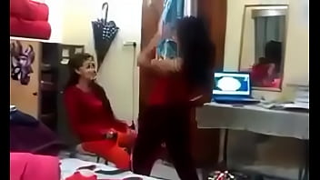 Garam Masala: Hostel Ke Andar Ka Maza