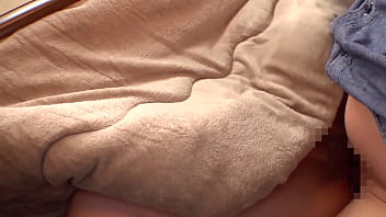 Tak Tahan Melihat Bagian Bawah Tubuhnya Yang Tanpa Perlindungan Di Dalam Kotatsu! Istri Kakak Berubah Jadi Wanita Nakal! Berhubungan Intim Dengan Cinta Dalam Yang Membara Penuh Dosa Bagian 3