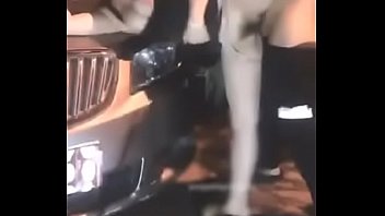 Gadis Tionghoa Menggila Di Jalan Raya