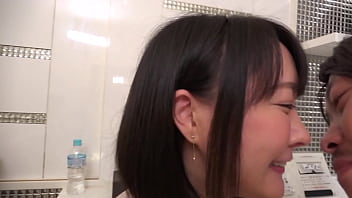 Payudara Besar Milf Jepang Cantik 1