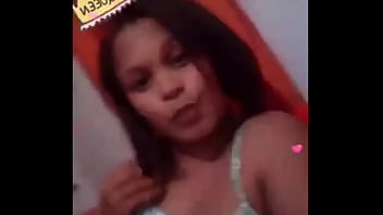 Gadis Seksi Menggoda Di Tango Live