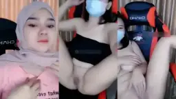 Arunika Berhijab Tapi Mesum, Bugil Dan Colmek Live