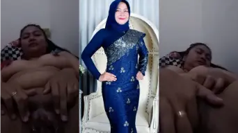 Gadis Berjilbab Menggoda Di Kamar Mandi