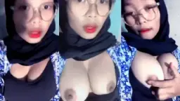 Gadis Sma Berhijab Dengan Payudara Yang Sangat Besar