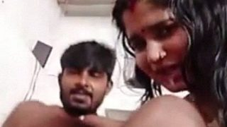 Monika Bhabhi Ngesek Dengan Mulut Penuh Sperma Di Video Tango