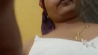 Tante Bhopal Bugil Menggoda Di Video Selfie Syur