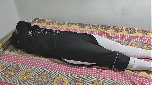 Kakak Tiri Desa Digoyang Keras, Komal Sharma Ngentot India
