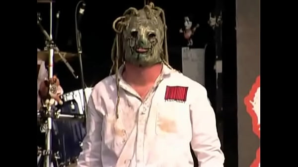 Slipknot Mengguncang Panggung Dengan Brutal Dan Liar Di Penampilan Live 1999