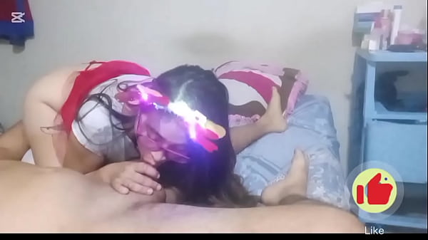 Putri Tiri Menggoda Ayah Tirinya Dengan Malam Natal Yang Tak Terlupakan