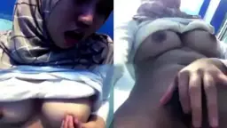 Cewek Berjilbab Cantik Yang Menggoda Dan Liar