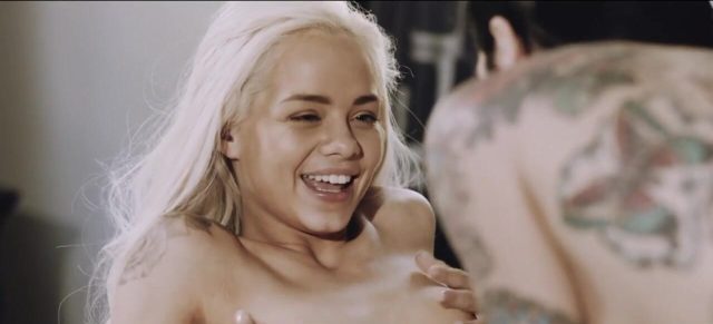 Elsa Jean Dan Joanna Angel Siap Untuk Hari Besar, Meregangkan Tubuh Di Sekitar Arena, Sementara Arabelle Dan Sovereign Berbagi Kabar Bahagia Di Kantor Suzy