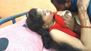 Suami Yang Bergairah Menggila Memuaskan Nafsu Pada Istri Montok Yang Menggairahkan