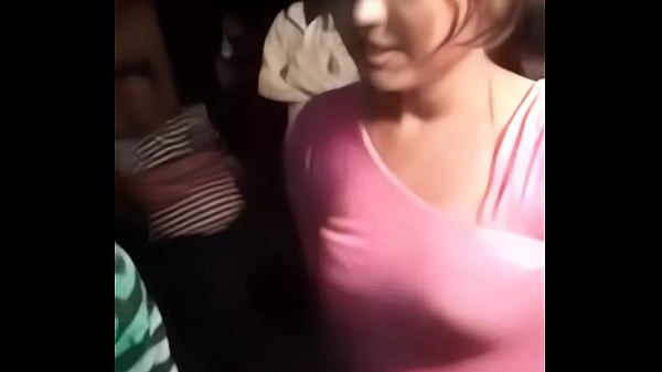 देसी कुतिया की गर्म चुदाई