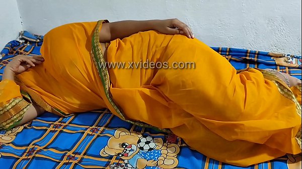 बुंदेलखंडी सास ने दामाद से गांड मरवाकर चटाई चूत, मजा लिया पूरा