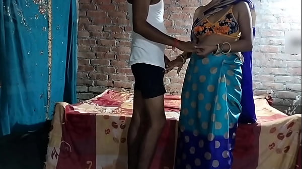 भाभी ने देवर के साथ मस्ती में किया गरम सेक्स
