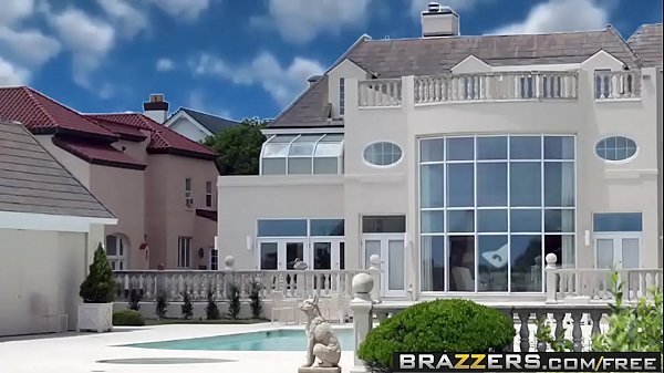 Nonton Angelina Valentin Di Brazzers – Dua Kontol Masuk Sekaligus, Satu Di Memek, Satu Di Dol, Gede-gede Bikin Nagih