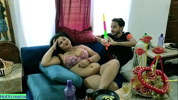 Bokep India: Bhabhi Tante Seks Di Hari Ulang Tahun Dengan Kekasih Muda!