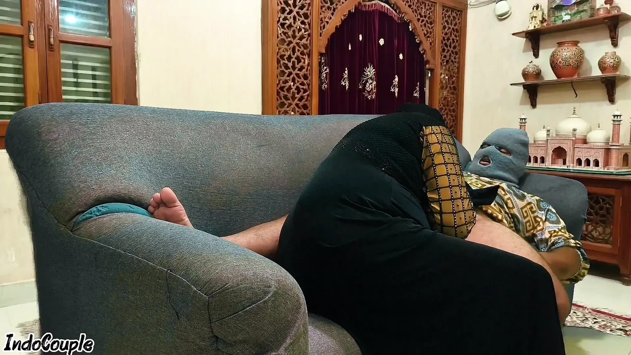 Video Viral Suami Pakistan Berhijab Indonesia Di Jakarta
