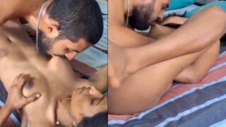Bf Iseng Gigit-gigit Toket Pacar, Lanjutin Nikmatin Anal Desi Yang Bikin Makin Liar.