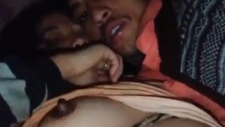 Desi Selingkuh Gigit Puting, Video Nge-seks Jio Hot Banget