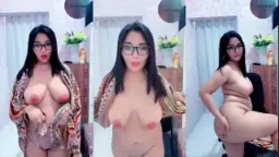 Jones Montok Seksi Tobrut Kayak Buah Pepaya Bikin Ngiler