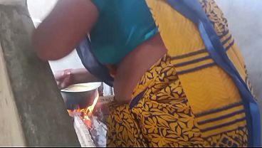 Ibu Rumah Tangga India, Bhabhi Nakal, Main Ranjang Panas.